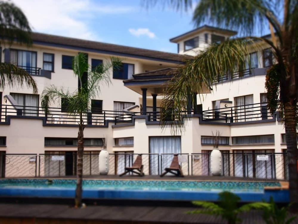 The Lakes Hotel & Conference Centre Benoni Exterior foto