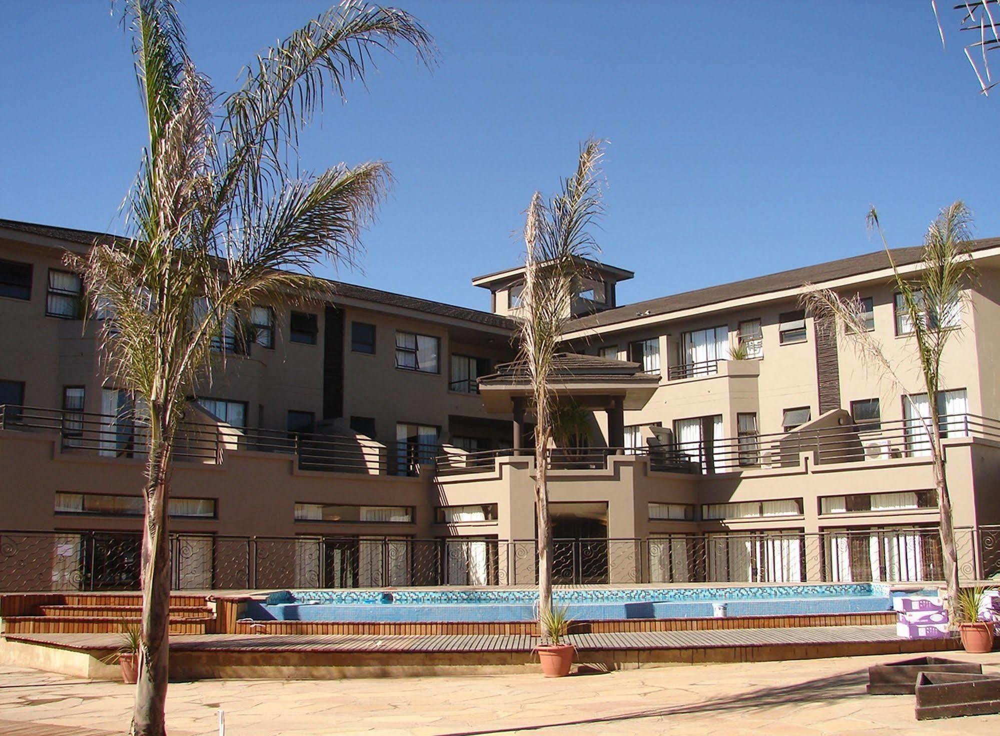 The Lakes Hotel & Conference Centre Benoni Exterior foto